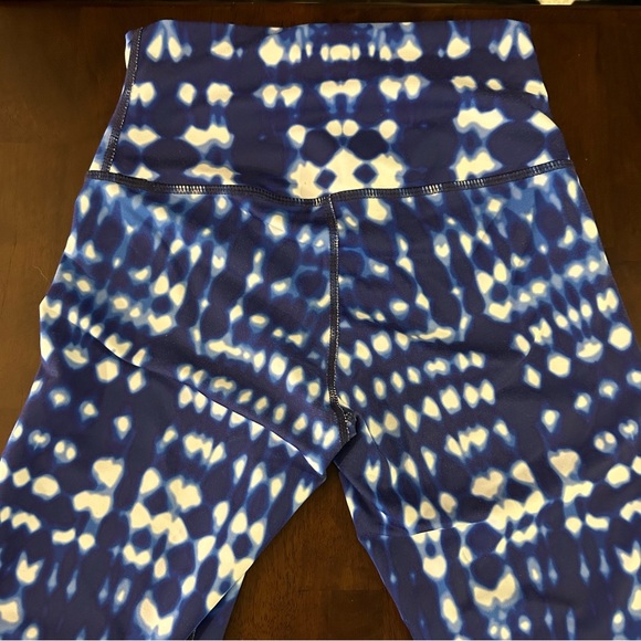 DYI Define Your Inspiration Blue Tie Dye Yoga Pants Leggings Size Small - Picture 5 of 8